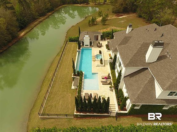 4th image of 533 Falling Water Blvd