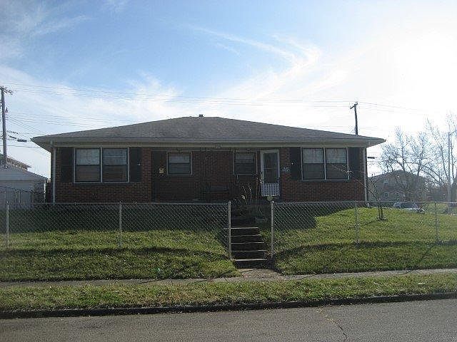 1st image of 1850 Marietta Dr #1-2