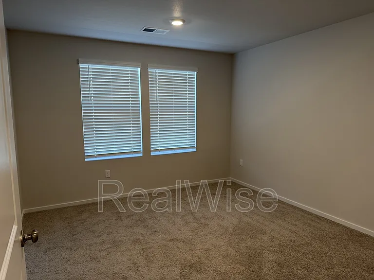 62755 Eagle Rd — Photo 17
