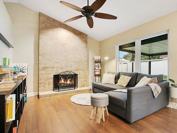 5th image of 292 Baywest Neighbors Cir