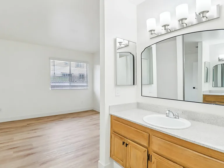 Bella Vista — Photo 8