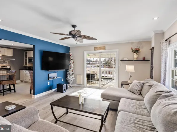 1808 Adams St, Cinnaminson, NJ 08077