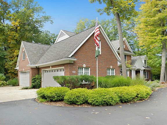 4th image of 6200 Heathfield Dr