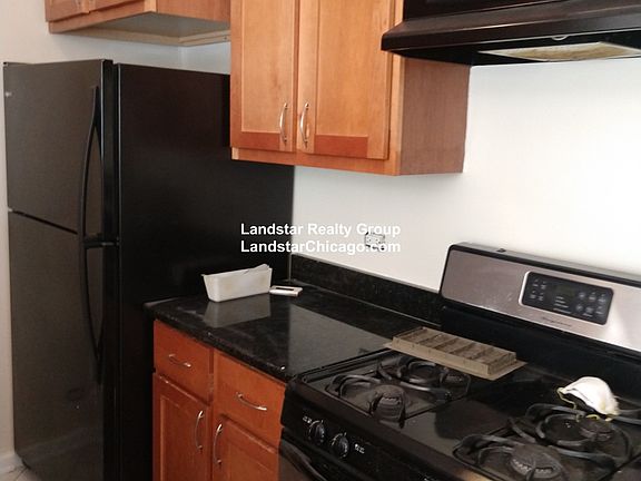 4th image of 5156 W Melrose St #1