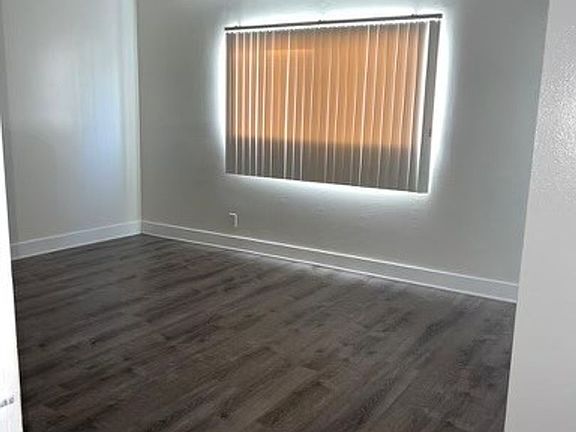 4th image of 14837 Erwin St #2
