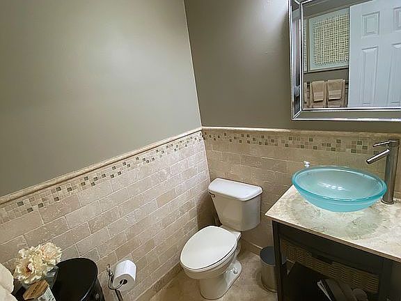 5th image of 295 Prairie Ct