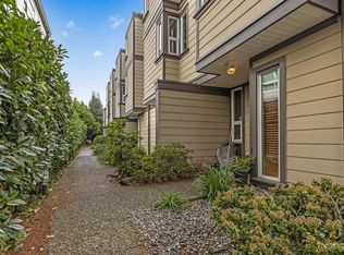1535 Saint Georges Ave #5, North Vancouver, BC