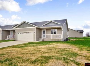 611 Mari Dean Blvd UNIT 1, Lake Crystal, MN 56055