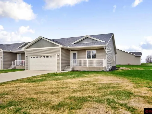 611 Mari Dean Blvd Unit 1, Lake Crystal, MN 56055