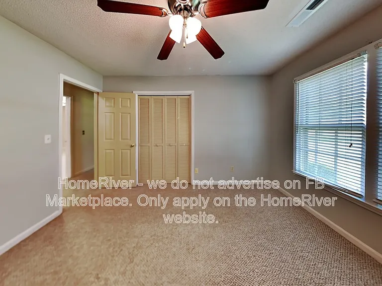 889 Twin Lakes Dr — Photo 12
