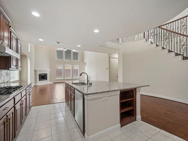 9813 Karlovich Dr — Photo 25