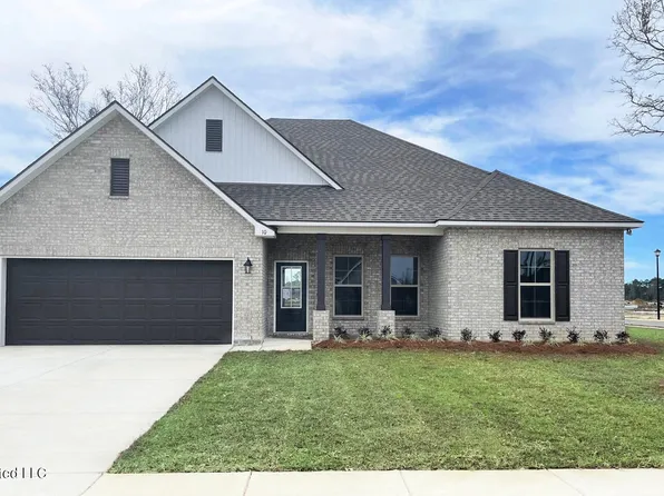 10 Red Oak Dr, Long Beach, MS 39560