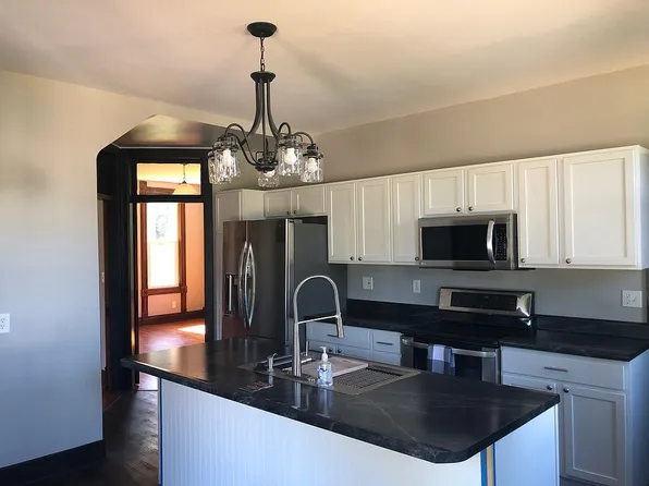 1209 Main St, Carthage, IL 62321