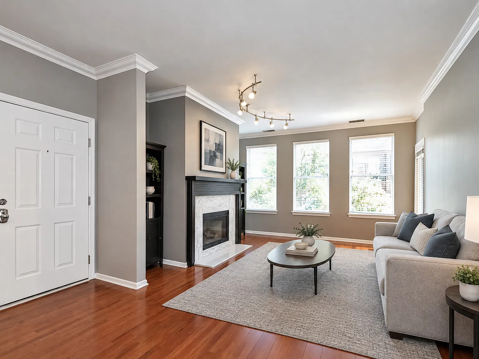 2 bed, 1200 sqft, $3,800 — Photo 2