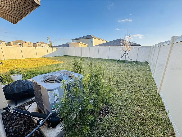 13181 Garnet Raspberry Ave — Photo 10