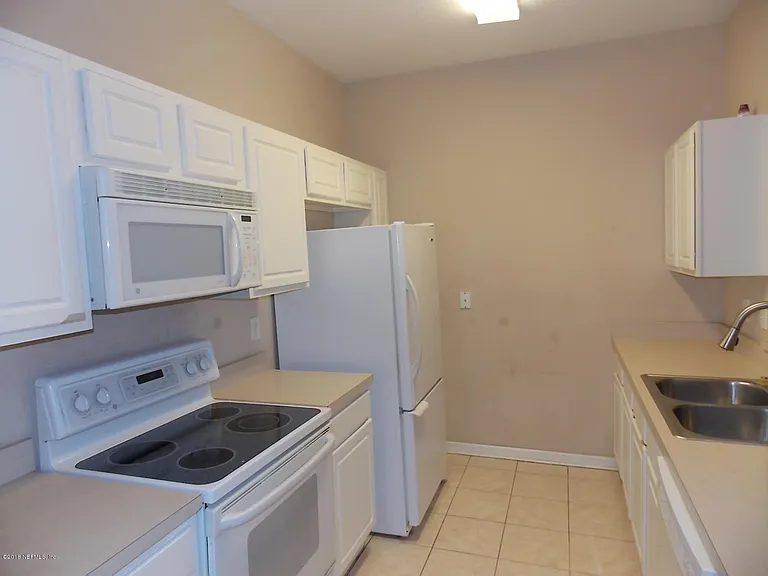 10550 Baymeadows Rd #125 — Photo 4
