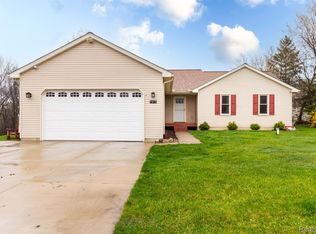 9410 Michigamme Rd, Clarkston, MI 48348