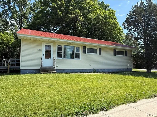 1415 Ohio St, Watertown, NY 13601