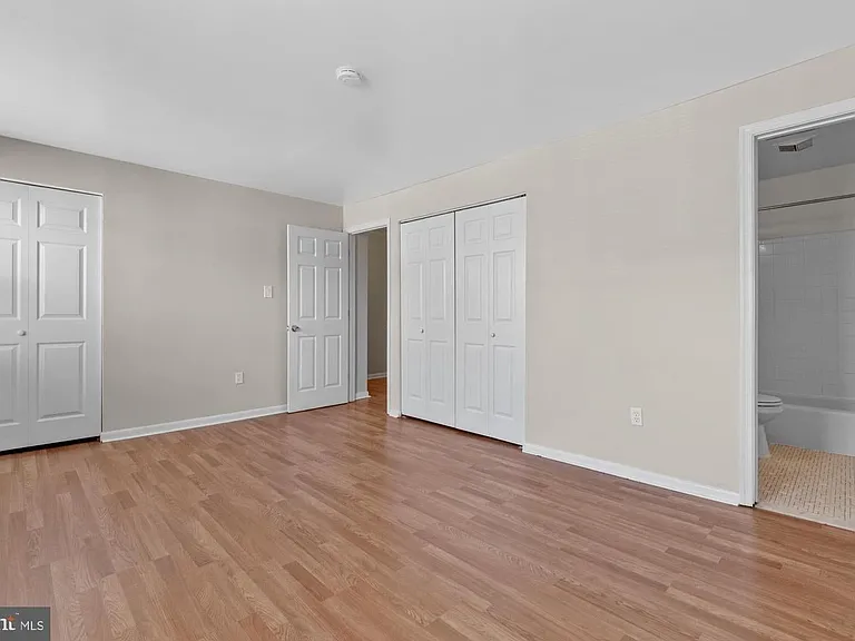 12814 Epping Ter #2-B — Photo 16