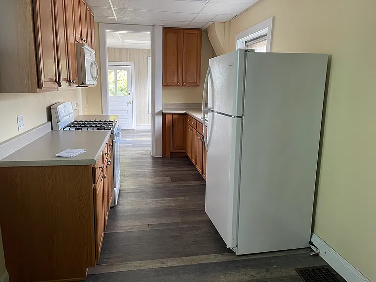 511 W Frederick St — Photo 7