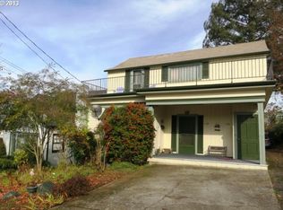 1128 SE Cass Ave, Roseburg, OR