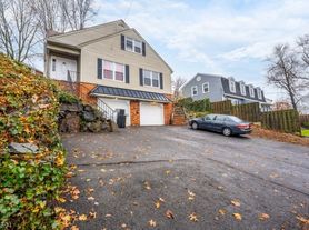 91 Broad St, Summit, NJ