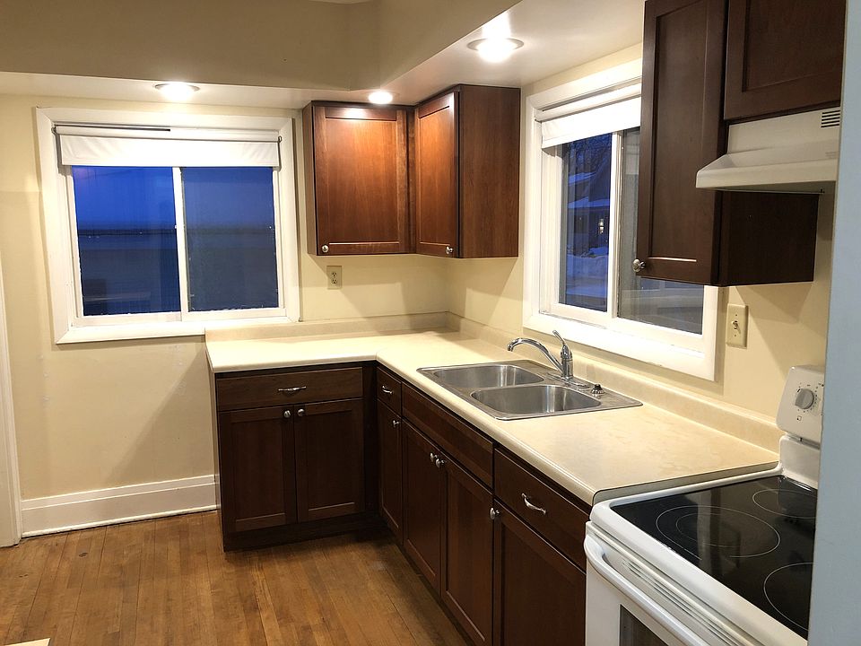 1st image of 109 Miller Ave