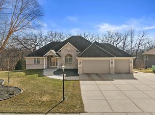 315 Prairie Song DRIVE, Waukesha, WI 53188