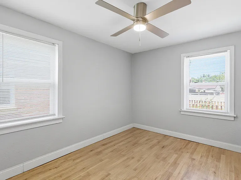 1330 S New Florissant Rd — Photo 1