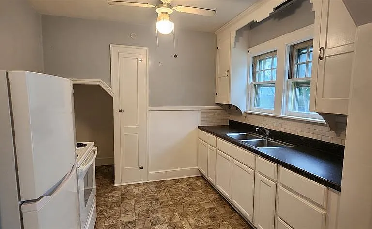 2007 Tracy St #2 — Photo 3