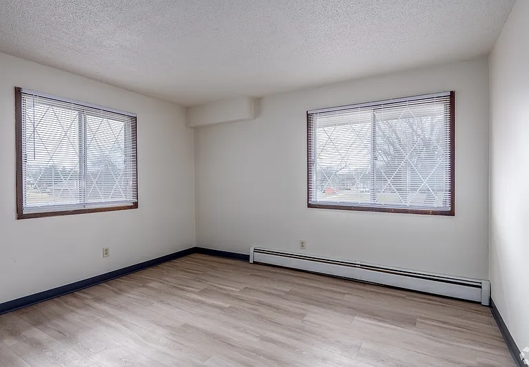 186 Morningside Dr #11 — Photo 8