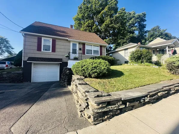 115 E Wendell St, Endicott, NY 13760