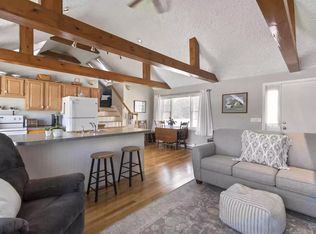 108 Winn Rd, Falmouth, ME 04105