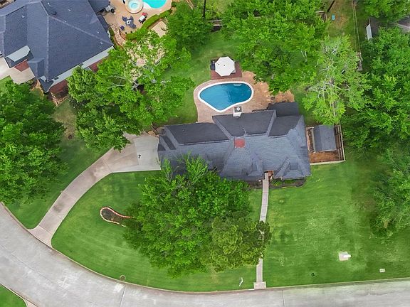 4th image of 24610 Gilbough Drive