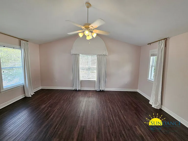 360 Tradewinds Dr — Photo 35