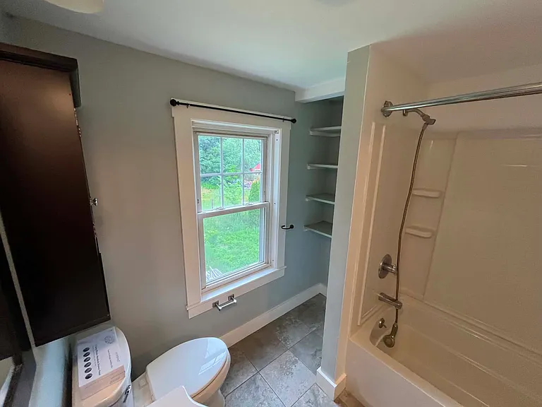 246 King St — Photo 7