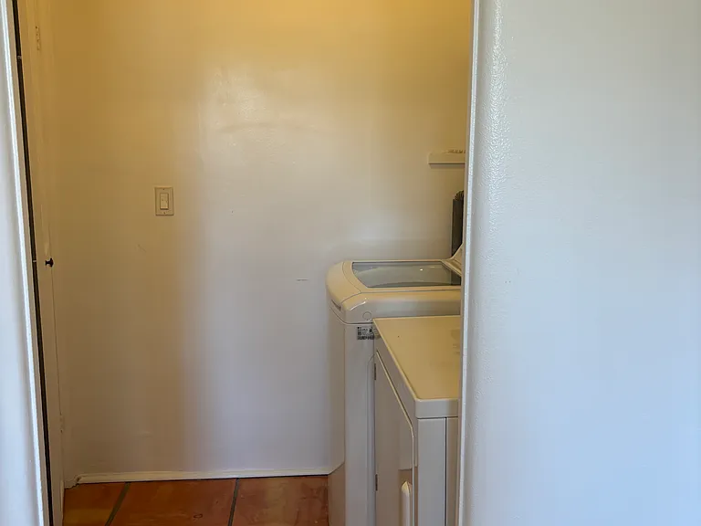 3118 N Benda St — Photo 21