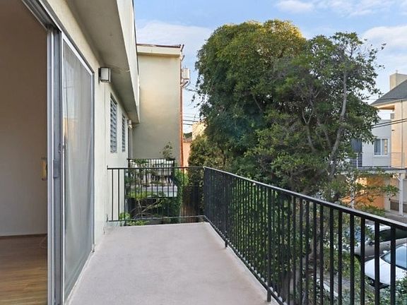 3rd image of 1117 12th St APT 7
