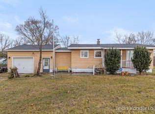 11918 Saddler Rd, Plainwell, MI 49080
