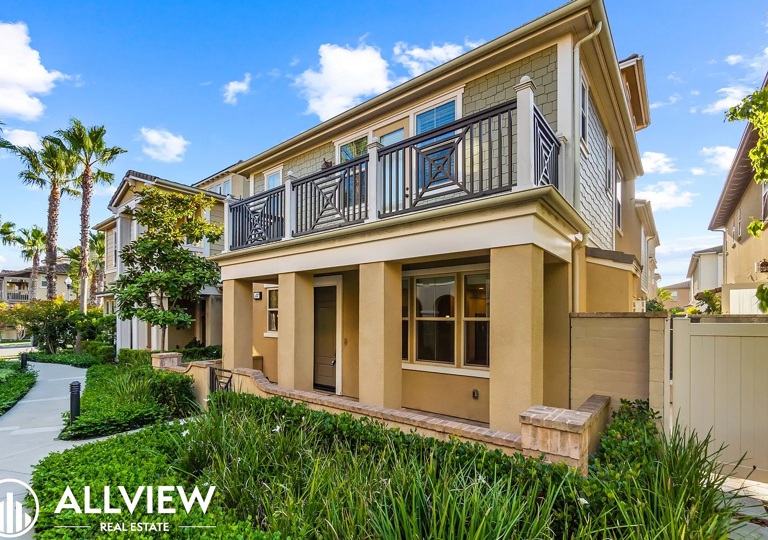 Highly Upgraded 4 Bed, 4.5 Bath Condo Available in Pacific Shores! — Photo 1