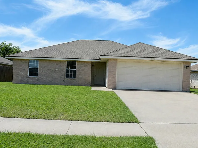 3006 Gus Dr — Photo 1