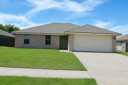 3006 Gus Dr Photo 1