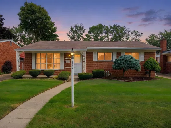 25706 Loretta Ave, Warren, MI 48091