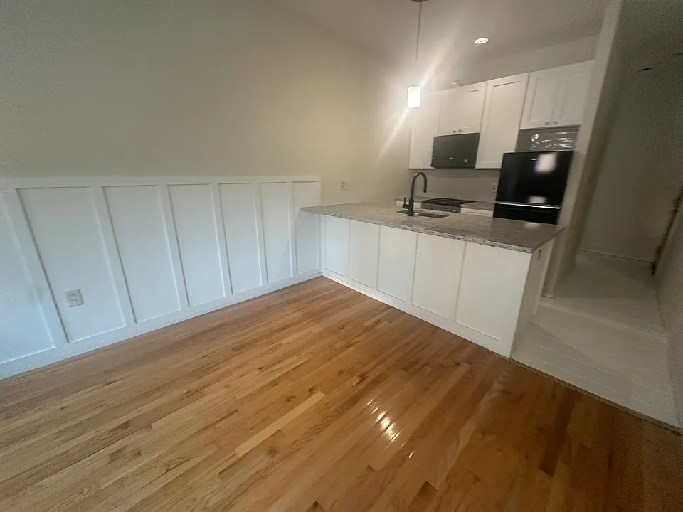 1934 South St #1