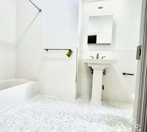 5th image of 267 Flatbush Ave #B3