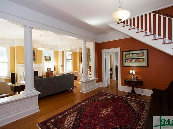 5th image of 1125 E 48th St
