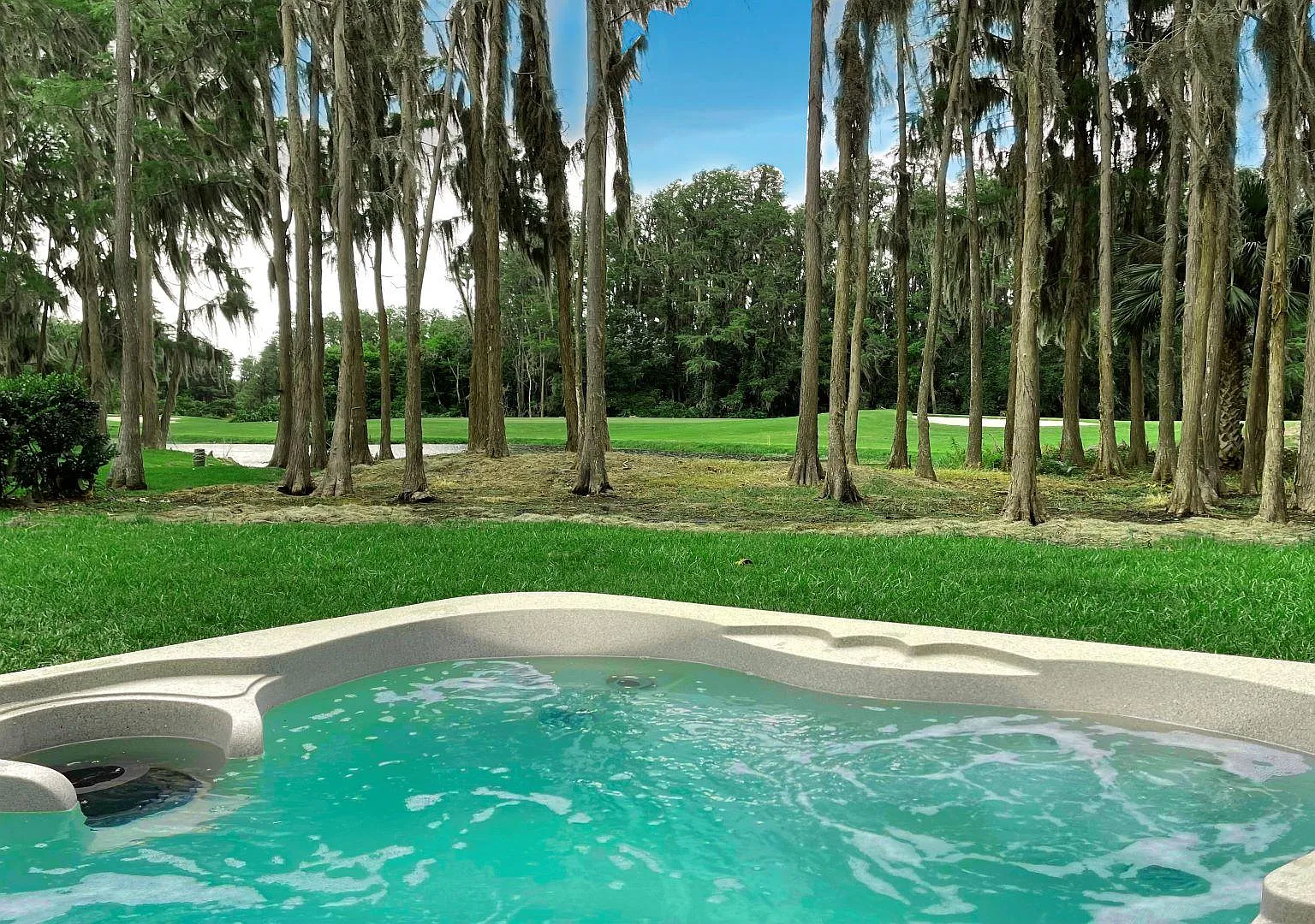 4 bed, 2000 sqft, $9,970 — Photo 4