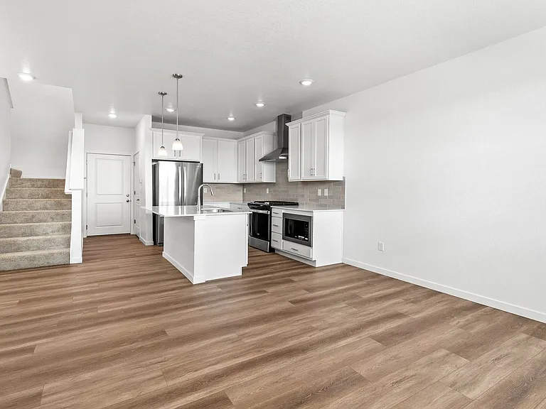 1508 Higgins Creek Dr — Photo 9