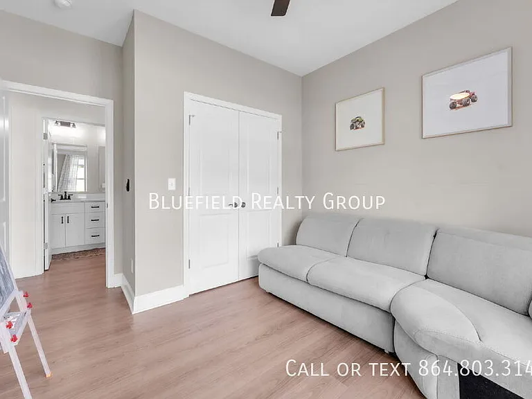 713 Rockcliff St — Photo 21