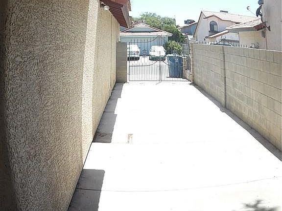 5th image of 680 Summer Heights Ln